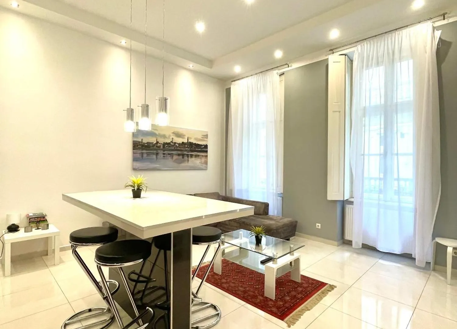 Amazing Swedish 3 Rooms Apartment In The City Center 布达佩斯