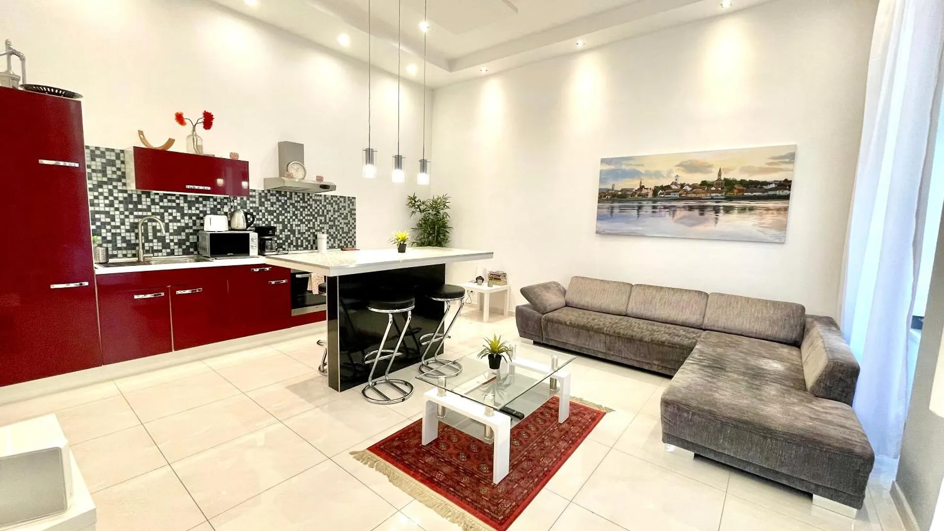 Amazing Swedish 3 Rooms Apartment In The City Center Budapest