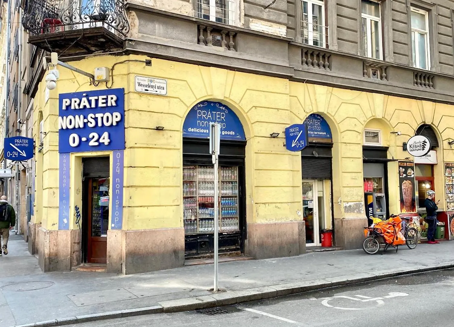 Amazing Swedish 3 Rooms Apartment In The City Center Budapest